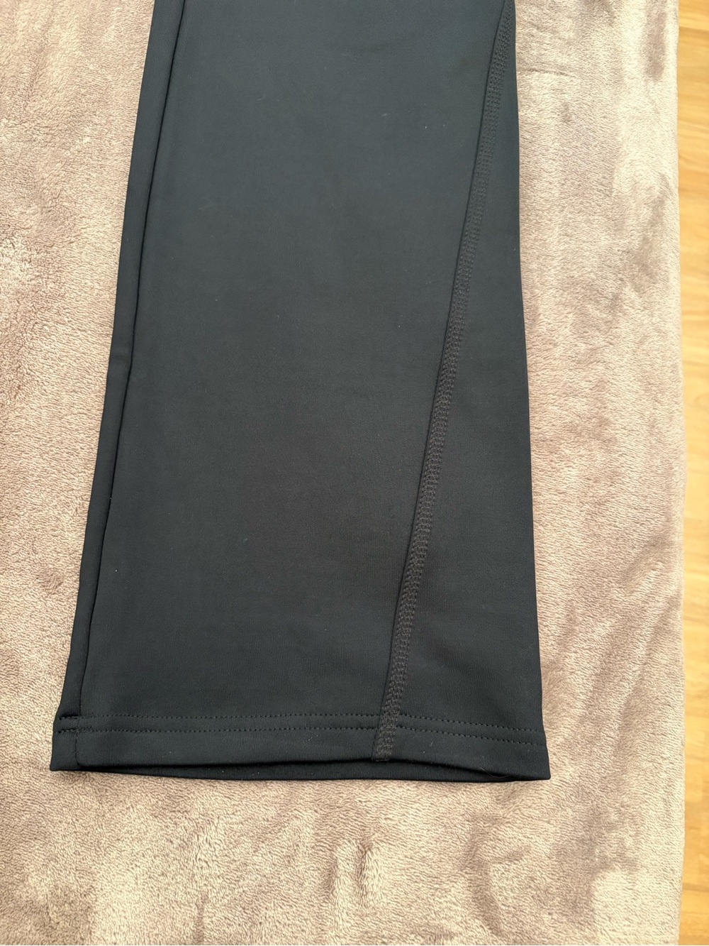 Columbia Black Women's Boot-Cut Track Pants - Picture 4 of 10